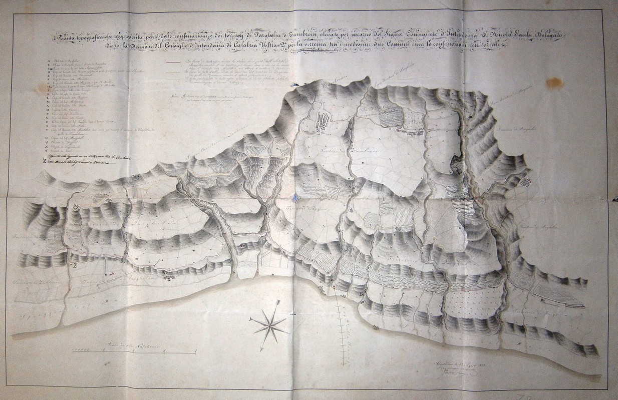 PIANTA TOPOGRAFICA CHE RAPPRESENTA PARTE DEI CONFINI E DEI TERRITORI DI PARGHELIA  E ZAMBRONE ELEVATA PER INCARICO DEL CONSIGLIERE D'INTENDENZA D. N. SACCHI, DELEGATO DIETRO DECISIONE PER LA VERTENZA TRA I M