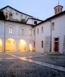 Rieti, Biblioteca comunale Paroniana