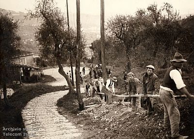 Posa del cavo ligure-toscano, 1928 (Archivio storico Telecom Italia)