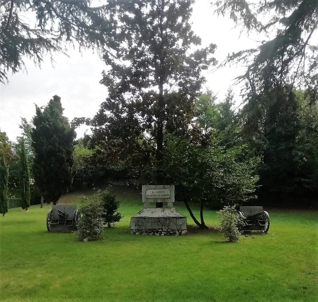 Monumento ai caduti nel parco della rimembranza, Iseo